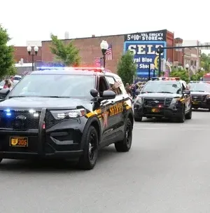 c5e462_6fca61fa50694a26b14b2ff17684a40fmv2 c5e462_6fca61fa50694a26b14b2ff17684a40fmv2