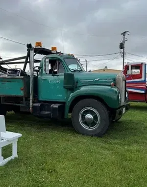 c5e462_70c97ca40bfe43afb0161ab54d16b42dmv2