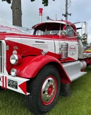 c5e462_b3b596fc3ba44d64a9eac2394560ee56mv2