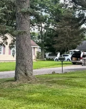 c5e462_1f0b4fe5bf1c41838db5841932737908mv2