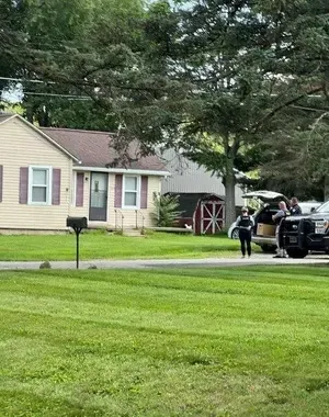 c5e462_6607415d85714253993f251fd1897758mv2