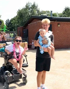 c5e462_04c28989ba194163854161a028f0f585mv2