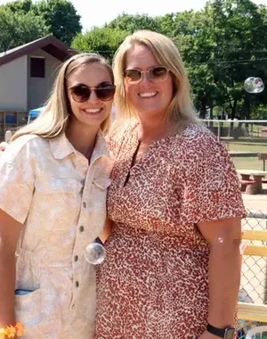 c5e462_21409844bf14465687e8194e1eee48eamv2