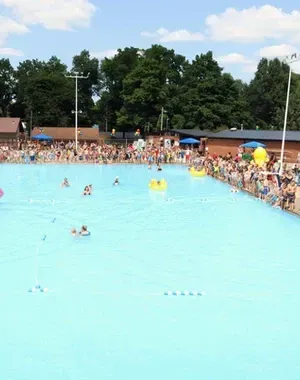 c5e462_331e9a6915334f4b8f085d7970b151e7mv2