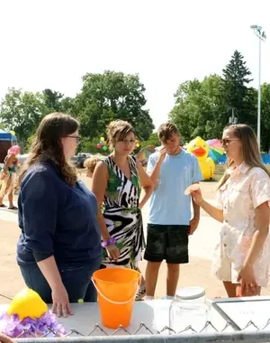 c5e462_4169408b0708489b85c77d577339a21cmv2