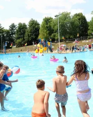 c5e462_6f1da31cd1f948769a34ce5fa6ae0deemv2