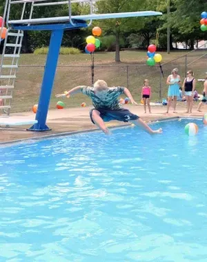 c5e462_851342df09204a51be25f2fec51b7a88mv2