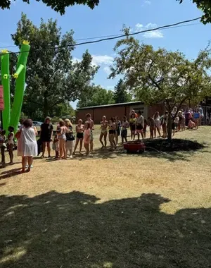 c5e462_908114649e5146fdac6ab513b0611797mv2