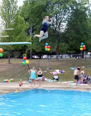 c5e462_98c31b9b044a48c5a2bed4dfdea2e2e7mv2