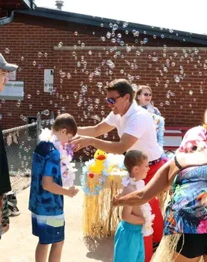 c5e462_b9331f13e3b04051b0a598a440a9fe41mv2