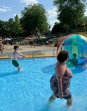 c5e462_e70bf143f0d0416cb89f4e5f74d01d1emv2