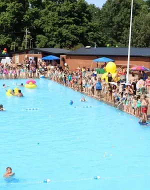 c5e462_eaefbdb440e64d8b98f9edb37fdf4387mv2