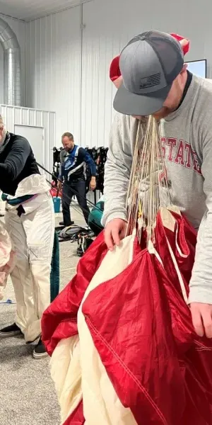 c5e462_186eec9da76140a09690d02bda352f2dmv2