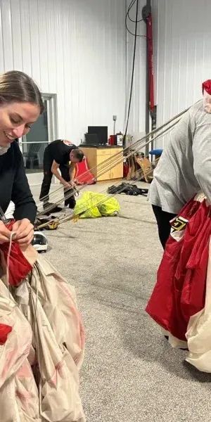 c5e462_bc0f3a52535d4a219aaff247093a3edcmv2