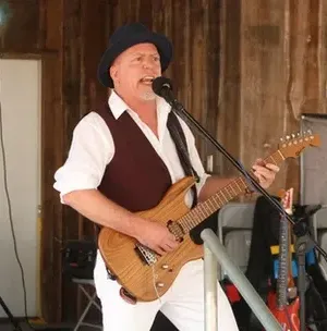 c5e462_082ce44b557948bda6658514a104defcmv2