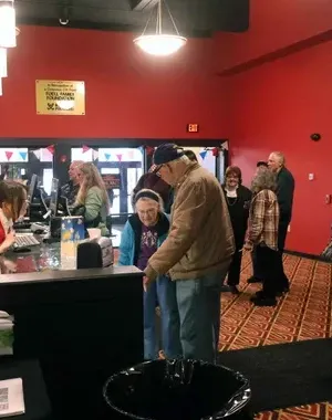 c5e462_6636ebbe828f449e989054e3a1eb9759mv2