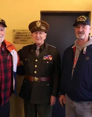 c5e462_b7dce2ca7e764411a74ed42034cdf38fmv2