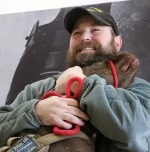 c5e462_d195a66e81b74f81810b64acfaca96bcmv2