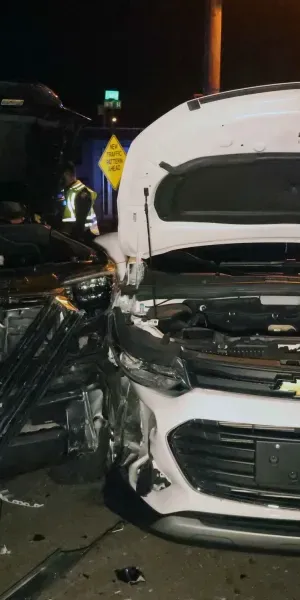 c5e462_4f975a694bf1461aa703d435fa3b5511mv2