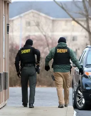 c5e462_52d968c589eb411bb28d21d8e178ccd3mv2