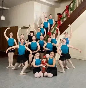 c5e462_53510593a28c4b89803476fb45884745mv2