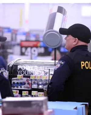 c5e462_1f35c21dcc4f4fe8a3a3f2c7bff64bffmv2