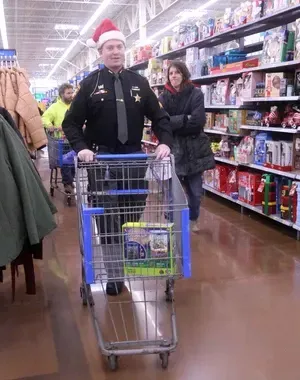 c5e462_42a062bac056422a9b7c057e66f5c061mv2