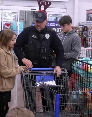 c5e462_cb474d98223849b3b486856c98749546mv2