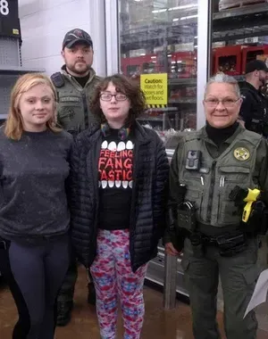 c5e462_d939d82feb21482ba42c3a2c43ee53f1mv2