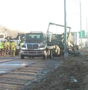 c5e462_9477aad762cf45a79dc48221f1e011eemv2