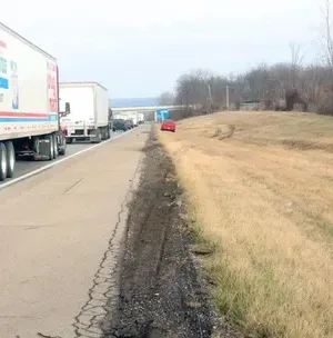 c5e462_1aa7cee5c8764056a8da22a0b1f045admv2