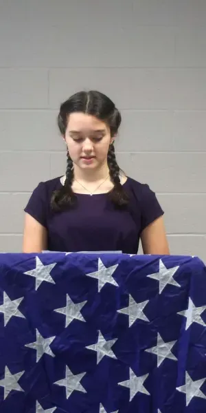 c5e462_303c163ebcad4db7a1a2bde82a955728mv2