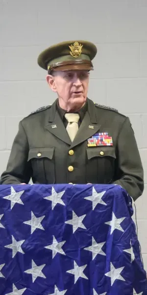 c5e462_4803bdd464b546edb386f74c60fa020amv2