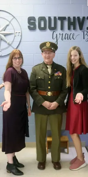 c5e462_b915acbf31fd4d6e93a13f610d71ff7fmv2