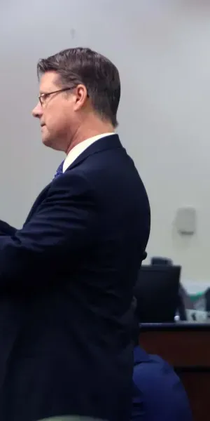 c5e462_b62cfea726d1402e878b7a4fffd8932fmv2