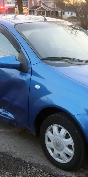 c5e462_6013581de82a4186919af50e666d89b5mv2