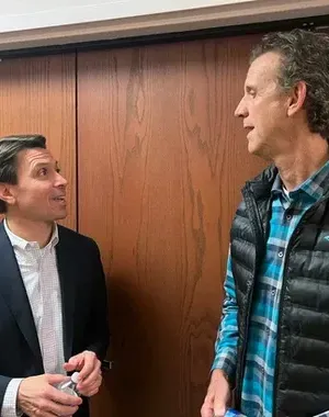 c5e462_1c8a8e23c2534a6ea00146905e50b0eamv2