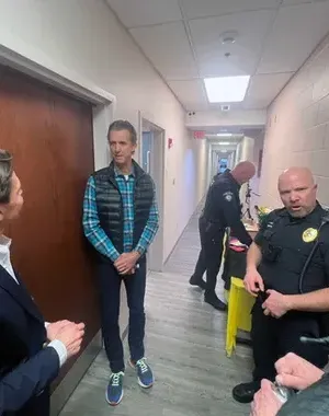 c5e462_4239cd91b418454f97e8e46d7aa29535mv2