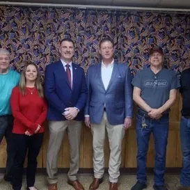 c5e462_42d4bc84c47e47faa9488c2abd790318mv2