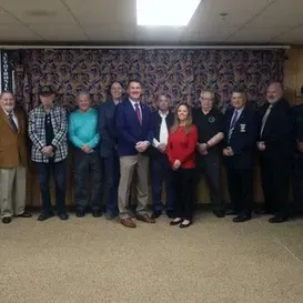 c5e462_4a7d4d73ee3548b883eaf3610baec20emv2