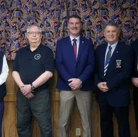 c5e462_780f8be129f04a38991655367607d468mv2