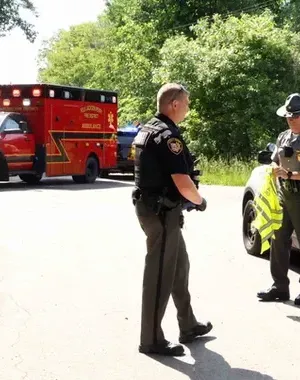 c5e462_bd3df3be437344c3a2bd031dea9b60fbmv2