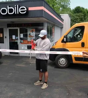 c5e462_02db8b4377ea4b5b8456b6be774caddcmv2