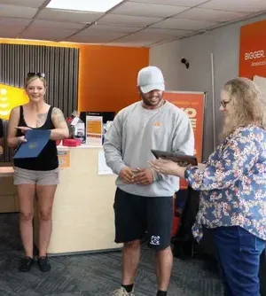 c5e462_f1ef6e79d40e4c7d9bde51c772cf1f94mv2