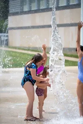 c5e462_059449584b7c4aa8bdbff43a842cb5d1mv2