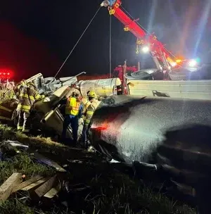 c5e462_200d82140697462399bac1c7059e4901mv2