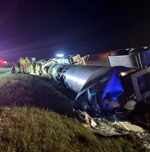 c5e462_ebbe5157104c468f912d6f7414a779bamv2