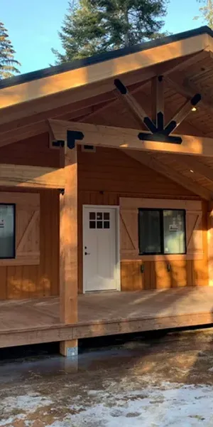 c5e462_1e641daff65a43e08c07783d0e32790emv22