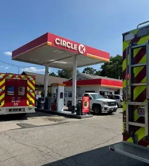 c5e462_9f38de22539a49c79e8d8c23fe90906amv2