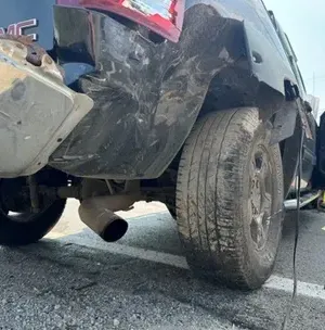 c5e462_b4bbadce08744651ad52834617a8e3ffmv2